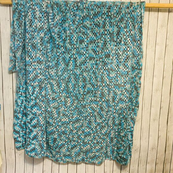 Crochet Square Design Blanket Handmade Light & Dark Grey & Blue shades 90 x 92